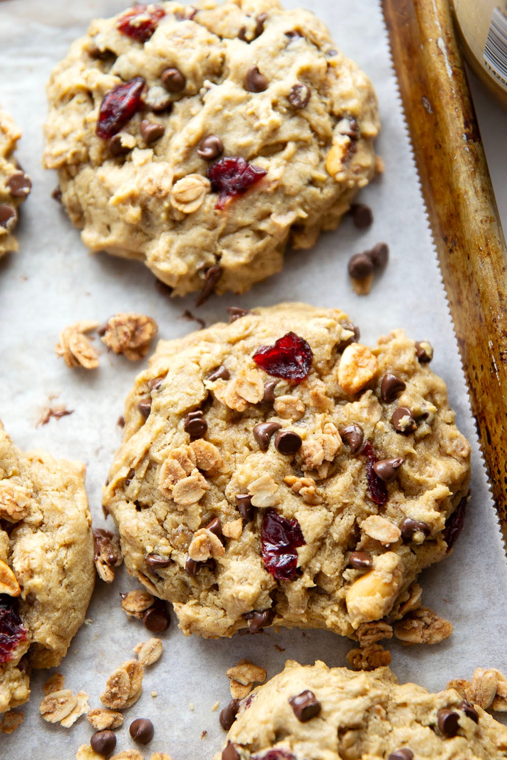 Loaded to the max with lots of creamy peanut butter, crunchy granola, and melty chocolate chips, these grab-and-go peanut butter breakfast cookies are lower in fat and the best way to start the day!