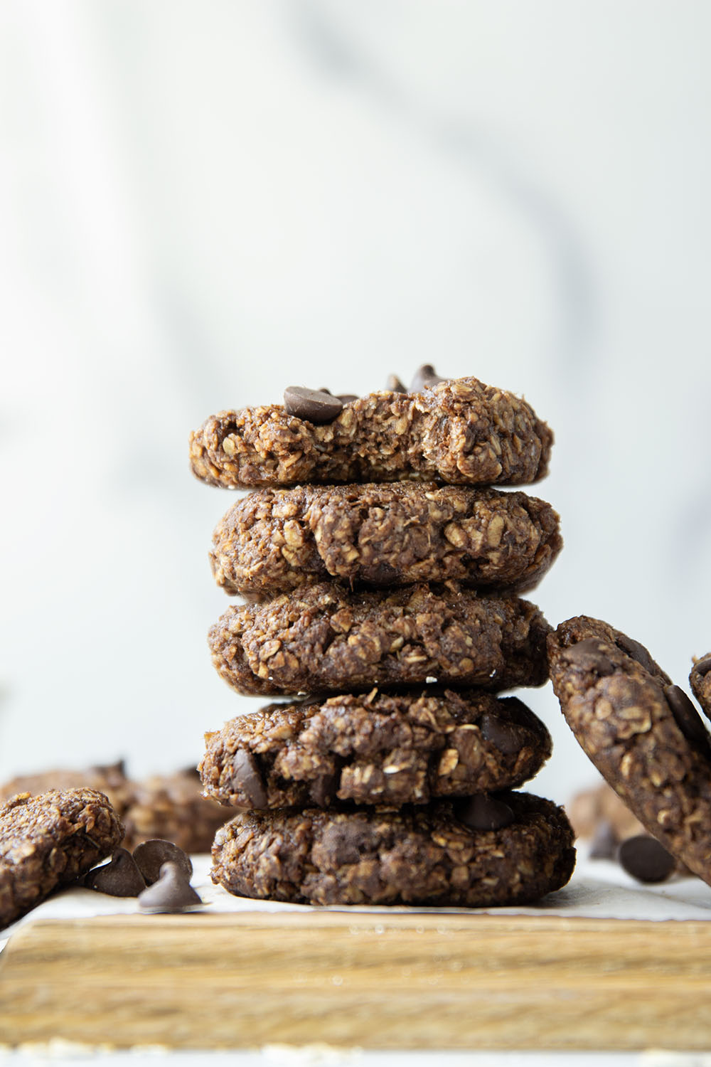Craving something sweet but don't want to heat up the kitchen? These no-bake chocolate oatmeal cookies whip up in minutes flat and you can store them in both the fridge and the freezer for whenever the chocolate craving hits.