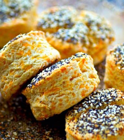 Cheddar bay biscuits meet everything bagel seasoning in these SUPER buttery and flaky biscuits! Make a double batch because they are nothing short of addicting!
