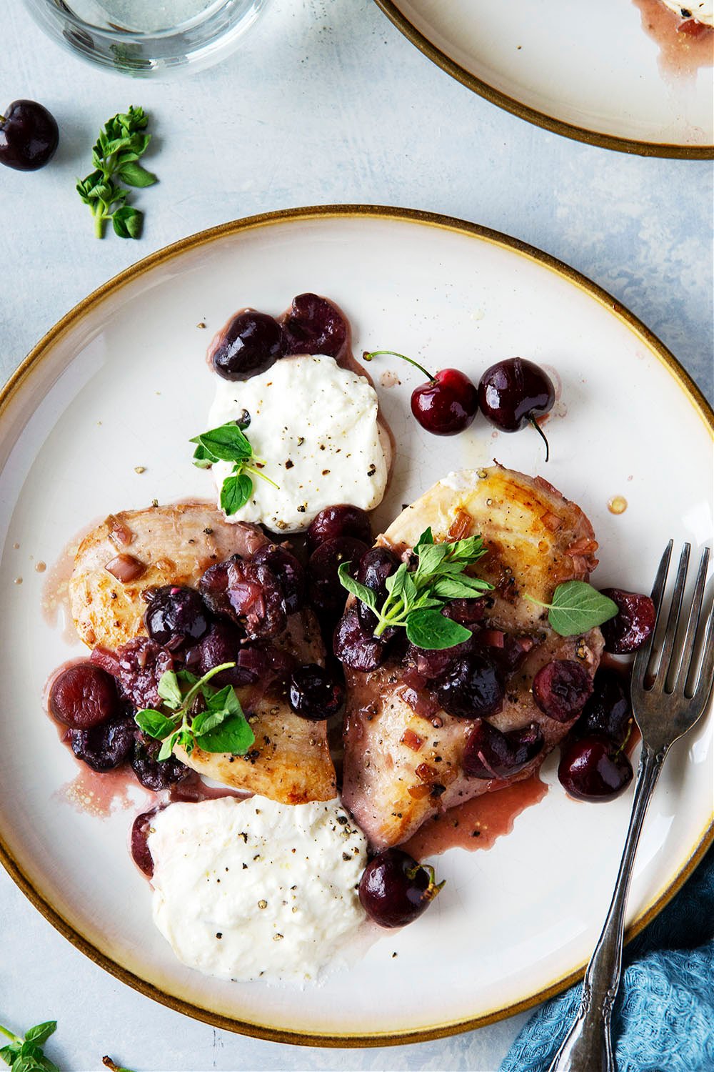 Skillet Cherry Chicken With White Wine Sauce