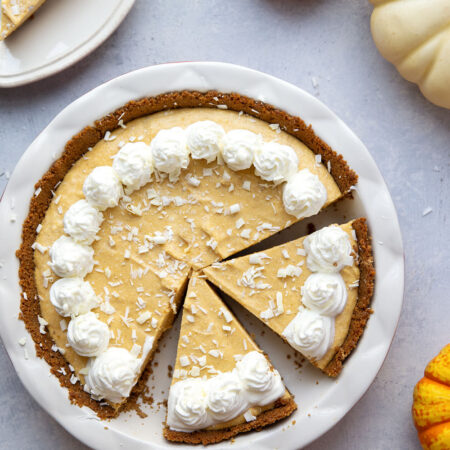 White Chocolate Pumpkin Mousse Pie