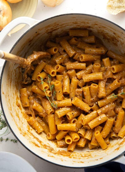 Made completely in one pot in only an hour, this French onion soup pasta features savory caramelized onions and tender pasta simmered in a flavorful sauce.