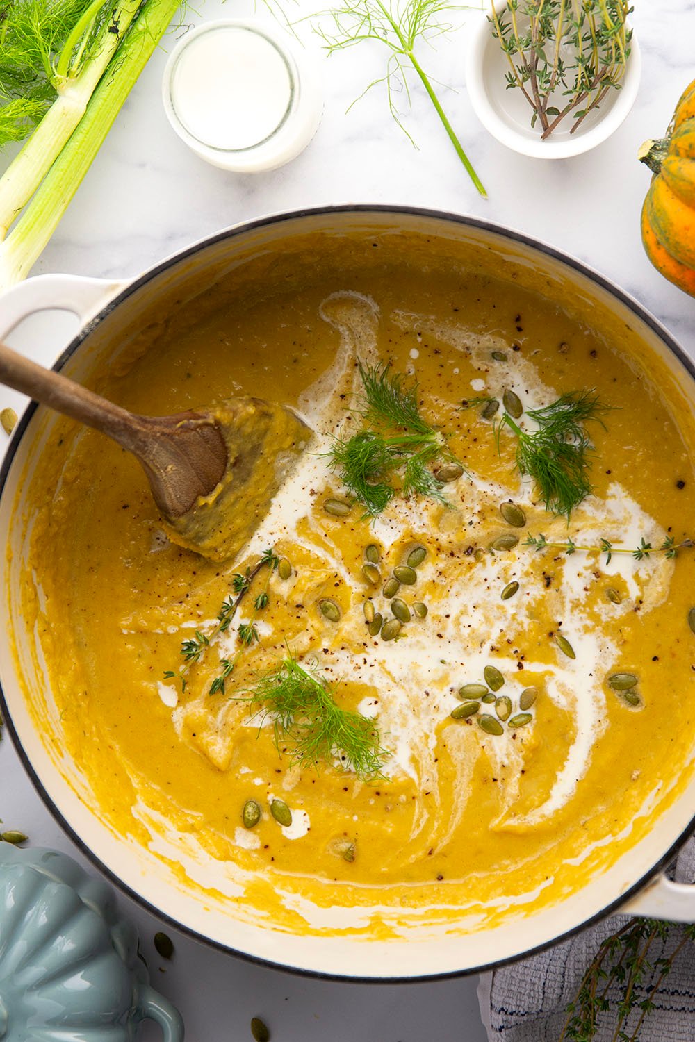 Deeply flavorful roasted fennel and acorn squash are the best soup pairing in this rich and velvety fennel acorn squash soup.