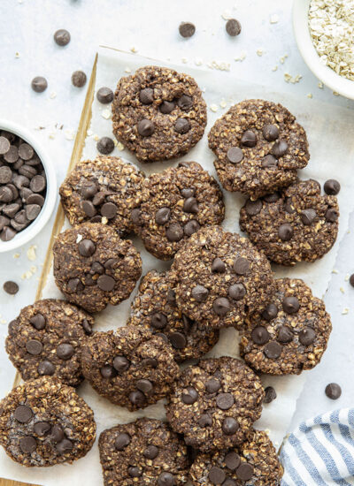 Craving something sweet but don't want to heat up the kitchen? These no-bake chocolate oatmeal cookies whip up in minutes flat and you can store them in both the fridge and the freezer for whenever the chocolate craving hits.